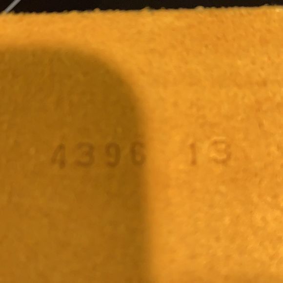 Belt Leather Feather Design Women’s Size 34 Preowned - Picture 5 of 6